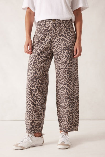 Tapered Barrel Jeans | Leopard