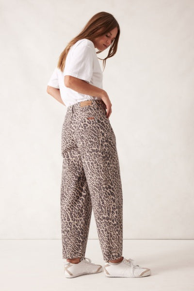 Tapered Barrel Jeans | Leopard