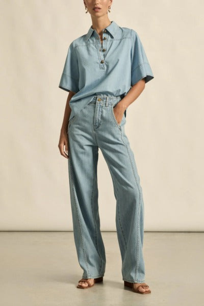 Insinuate Top | Light Chambray