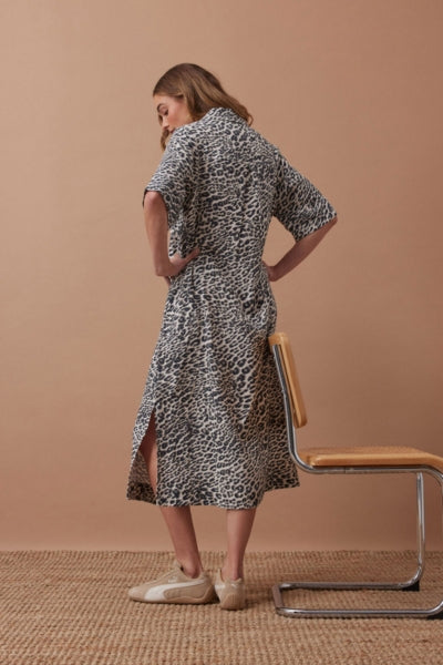 Ava Short Sleeve Midi Dress | Leopard Print